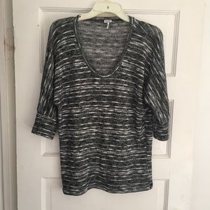 Splendid oversized 3/4 sleeve sweater